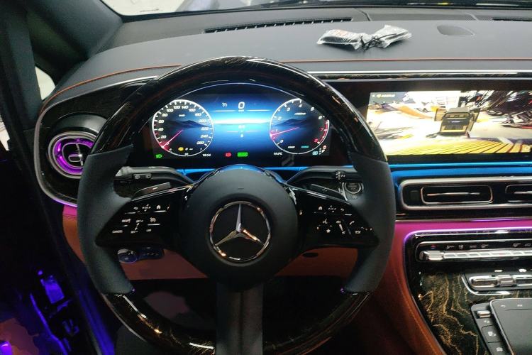 Used Mercedes-Benz Vito 2024 2.0T Elite Version 7 Seats Steering Wheel