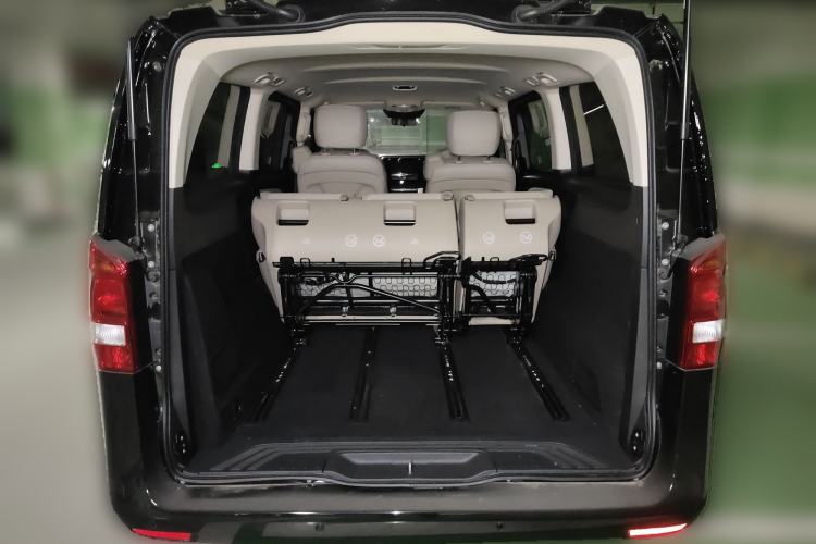 Used Mercedes-Benz Vito 2024 2.0T Business Version 7 Seats Trunk