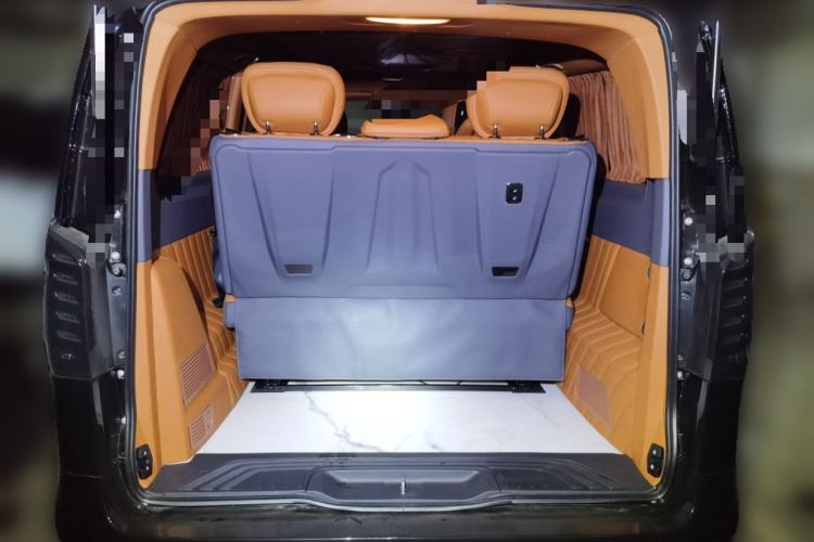 Used Mercedes-Benz Vito 2024 2.0T Business Version 7 Seats Trunk