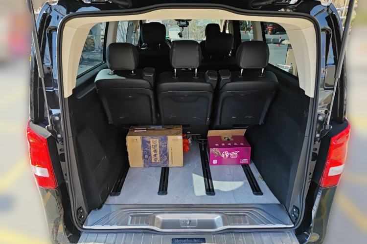 Used Mercedes-Benz Vito 2024 2.0T Elite Version 7 Seats Trunk