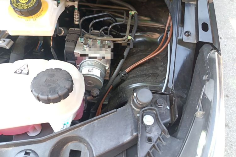 Used Mercedes-Benz Vito  Engine Bay Left