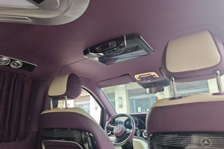 Used Mercedes-Benz Vito 2025 2.0T Elite 7-Seater Headliner