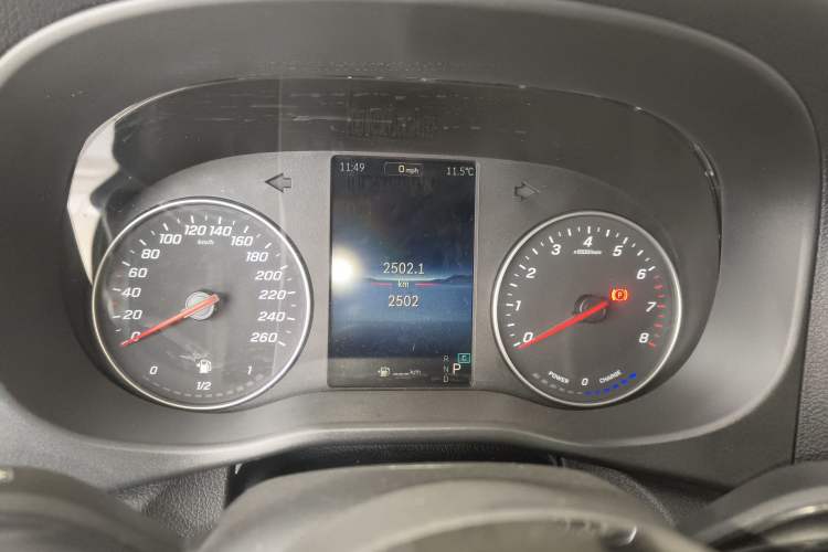 Used Mercedes-Benz Vito 2025 2.0T Elite 7-Seater Instrument Cluster