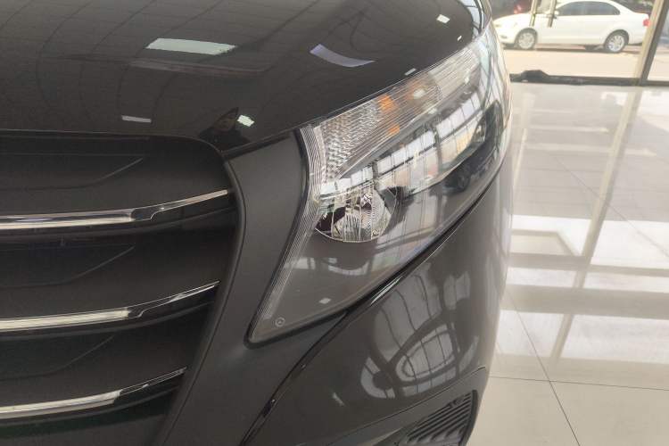 Used Mercedes-Benz Vito 2025 2.0T Elite 7-Seater Left Front Headlight