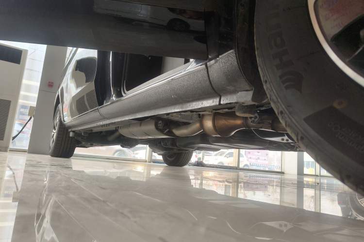 Used Mercedes-Benz Vito 2025 2.0T Elite 7-Seater Right Side Sill