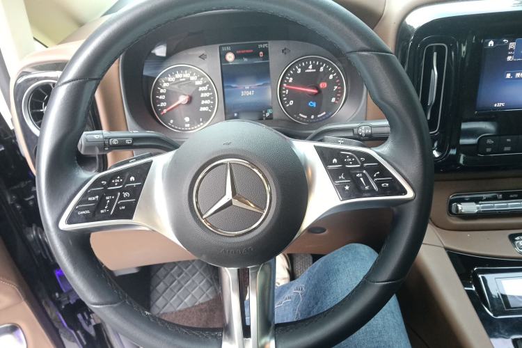 Used Mercedes-Benz Vito 2025 2.0T Business 7-Seater Steering Wheel