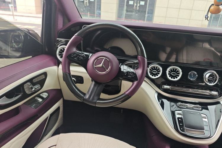 Used Mercedes-Benz Vito 2025 2.0T Elite 7-Seater Steering Wheel