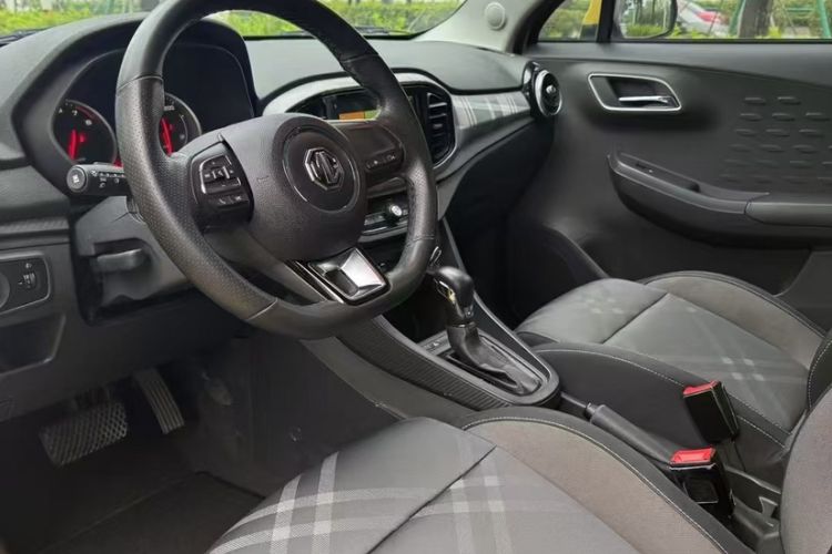Used MG 3 2017 1.5L Automatic Smart Connect Elite Edition Interior 2