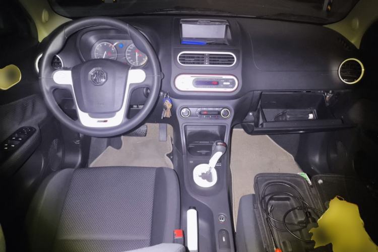 Used MG 3 2011 1.5L AMT Elite Edition Center Console
