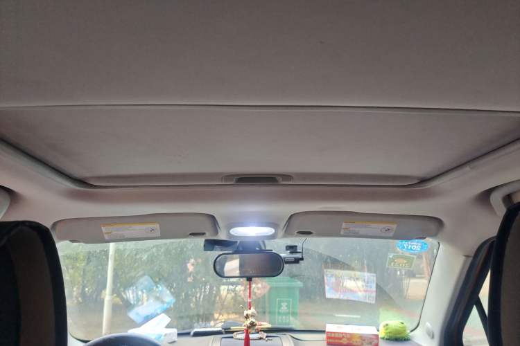 Used MG 3 2011 Xross 1.5L Elite Edition Headliner