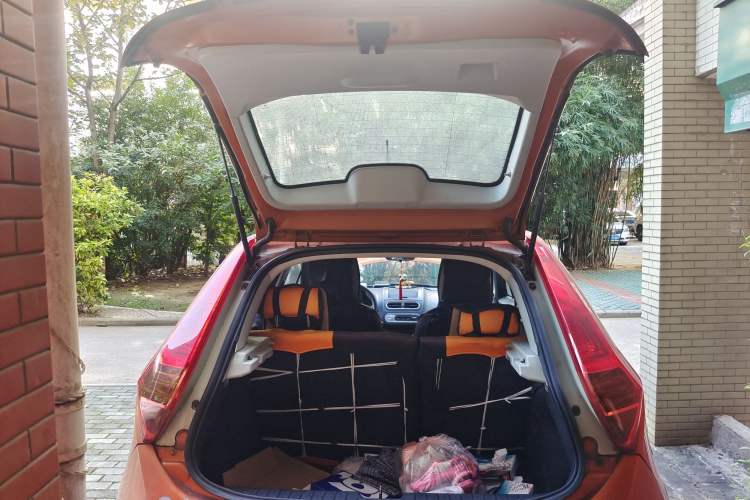 Used MG 3 2011 Xross 1.5L Elite Edition Trunk