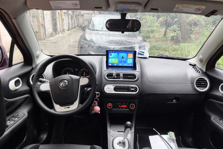 Used MG 3 2011 1.5L AMT Elite Edition Center Console