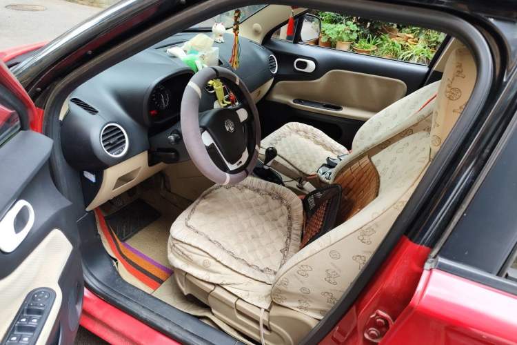 Used MG 3 2011 1.5L Manual Elite Edition Driver Seat