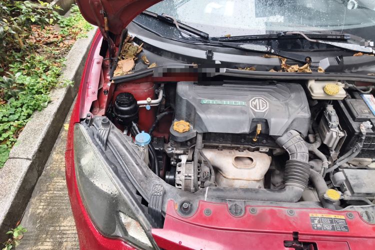 Used MG 3 2011 1.5L AMT Elite Edition Engine Bay Right