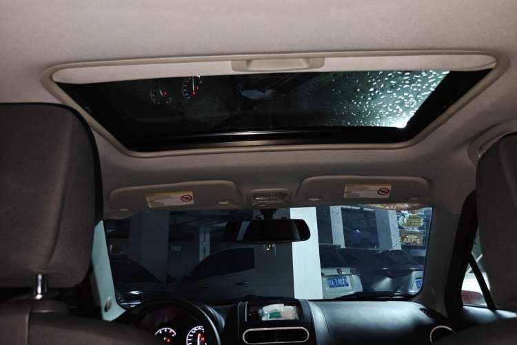 Used MG 3 2011 1.5L AMT Elite Edition Headliner