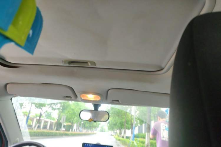 Used MG 3 2011 1.5L AMT Elite Edition Headliner