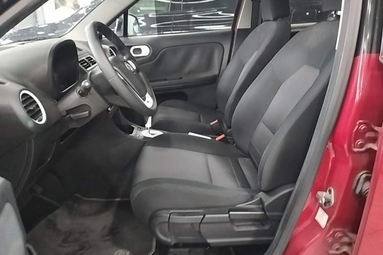 Used MG 3 2011 1.5L AMT Elite Edition Left Front Seat