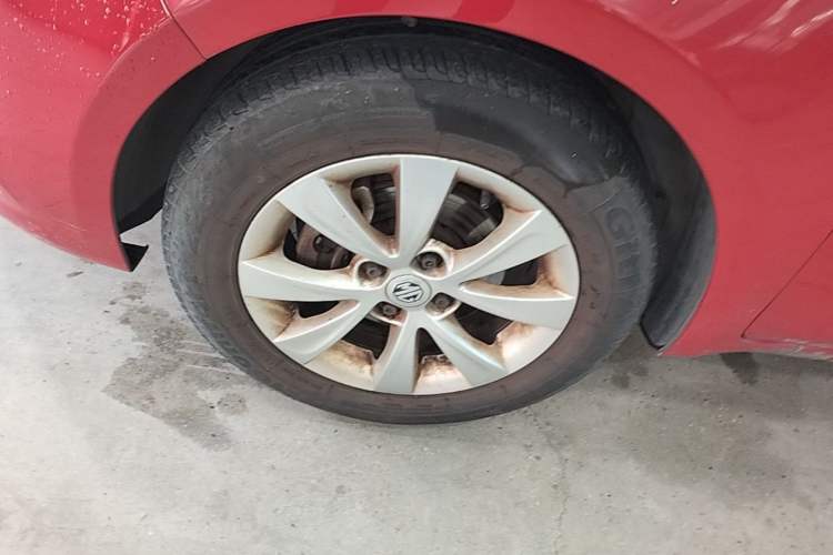 Used MG 3 2011 1.5L AMT Elite Edition Left Front Wheel Hub