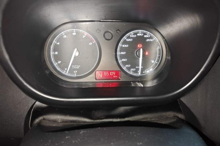 Used MG 3 2011 1.5L AMT Elite Edition Odometer Close Up