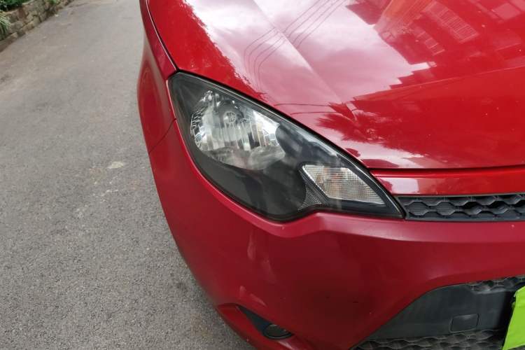 Used MG 3 2011 1.5L Manual Elite Edition Right Front Headlight