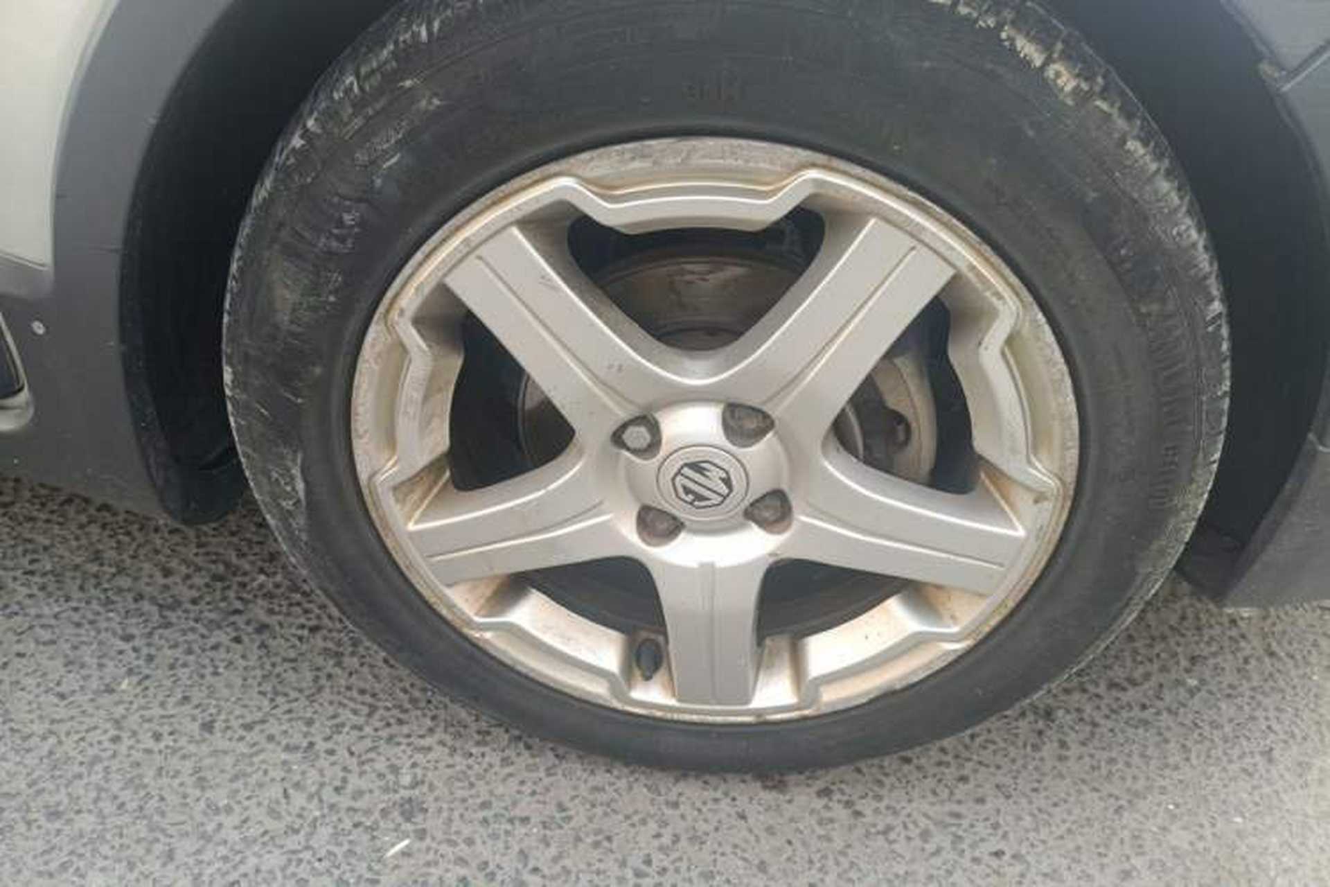 Used MG 3 2011 Xross 1.5L Luxury Edition Right Front Wheel Hub