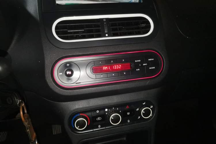 Used MG 3 2011 1.3L Manual Comfort Edition Audio And AC Panel