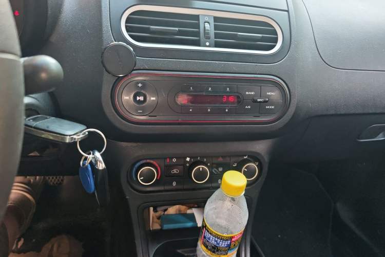 Used MG 3 2011 1.3L Manual Comfort Edition Audio And AC Panel