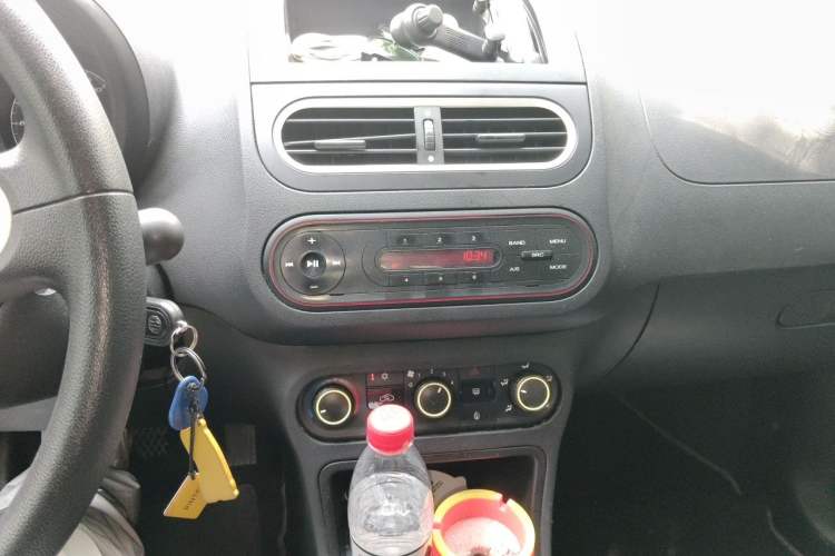 Used MG 3 2011 1.3L Manual Comfort Edition Audio And AC Panel