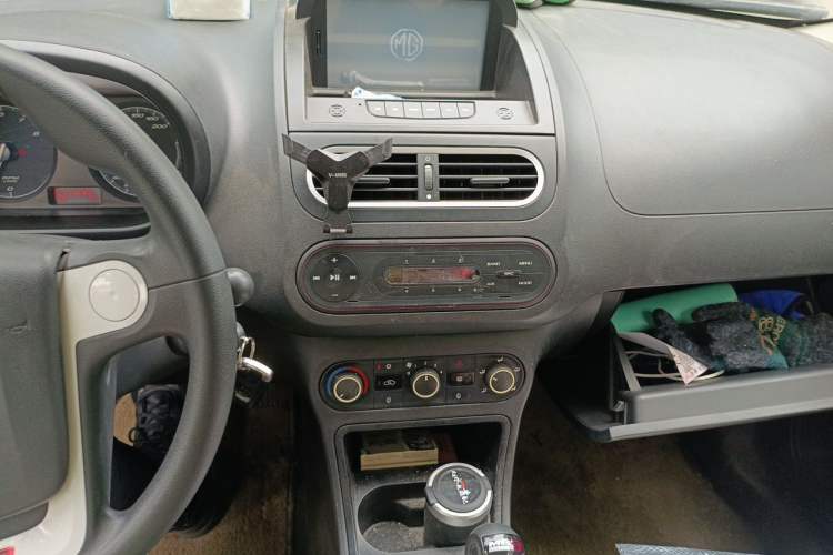 Used MG 3 2011 1.3L AMT Comfort Edition Audio And AC Panel