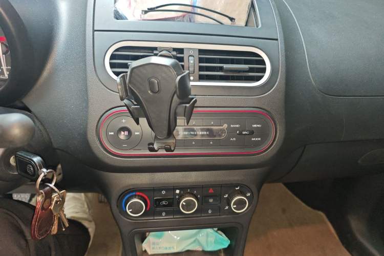 Used MG 3 2011 1.3L Manual Comfort Edition Audio And AC Panel