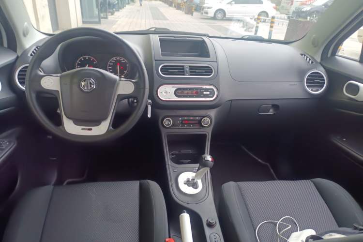 Used MG 3 2011 1.5L AMT Elite Edition Center Console