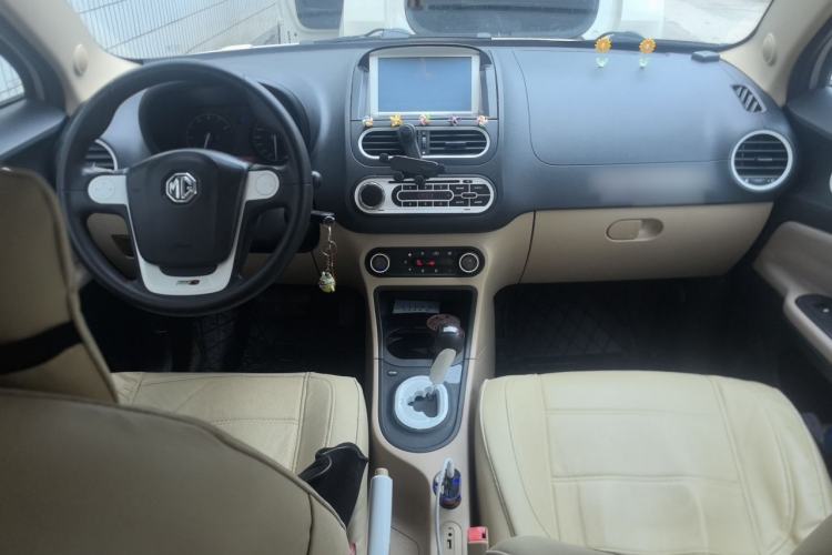 Used MG 3 2011 1.5L AMT Elite Edition Center Console