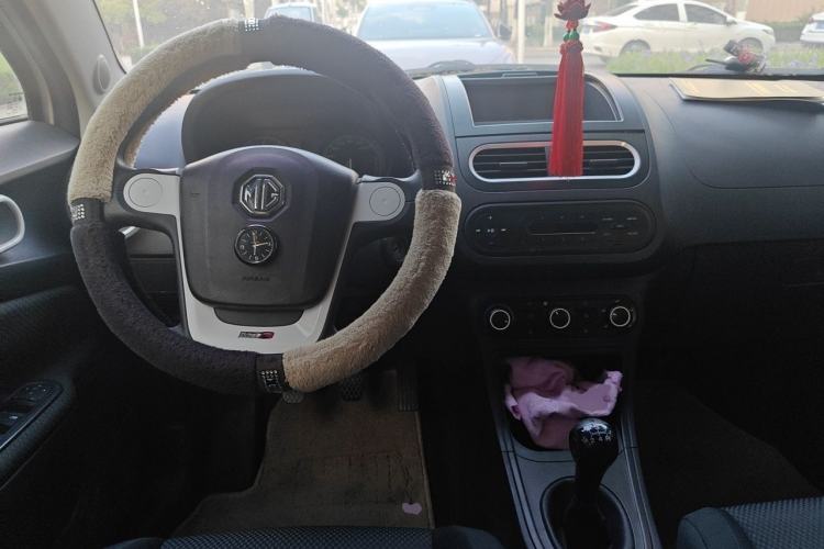 Used MG 3 2011 1.3L Manual Comfort Edition Center Console