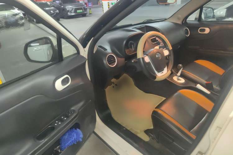 Used MG 3 2011 Xross 1.5L Luxury Edition Driver Seat