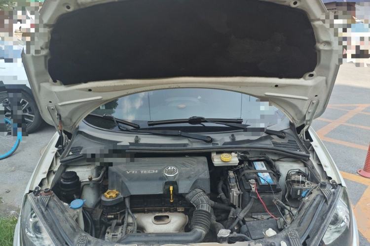 Used MG 3 2011 1.5L AMT Elite Edition Engine Bay