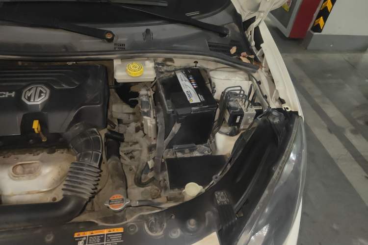 Used MG 3 2011 Xross 1.5L Luxury Edition Engine Bay Left