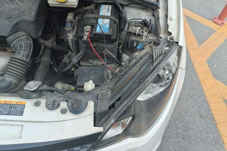 Used MG 3 2011 1.5L AMT Elite Edition Engine Bay Left