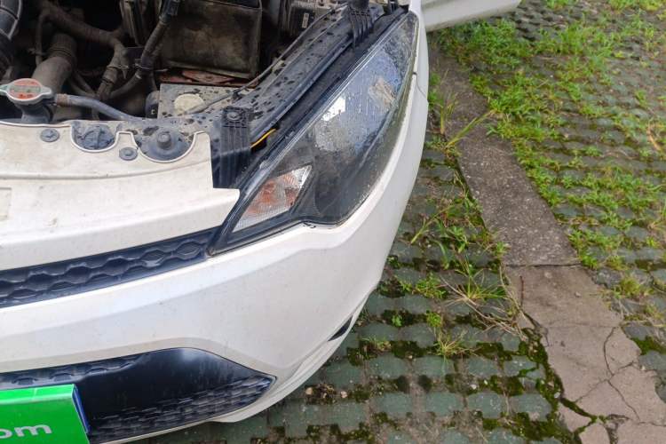 Used MG 3 2011 1.5L AMT Elite Edition Engine Bay Left