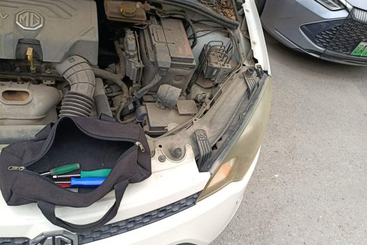 Used MG 3 2011 1.3L AMT Comfort Edition Engine Bay Left