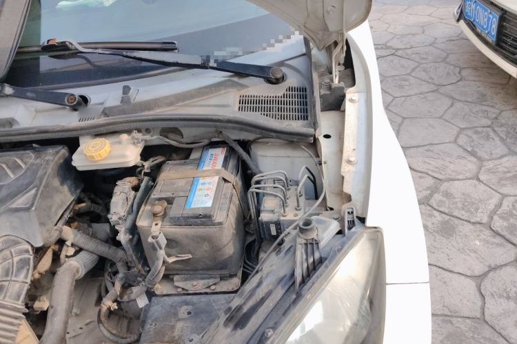 Used MG 3 2011 1.5L AMT Elite Edition Engine Bay Left