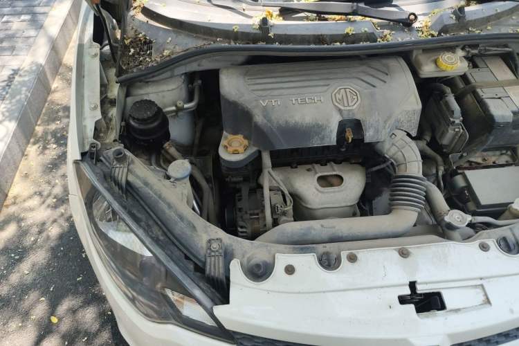 Used MG 3 2011 1.5L AMT Elite Edition Engine Bay Right