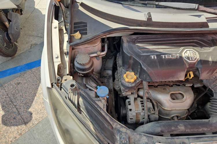 Used MG 3 2011 1.5L AMT Elite Edition Engine Bay Right