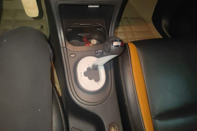 Used MG 3 2011 Xross 1.5L Luxury Edition Gear Lever