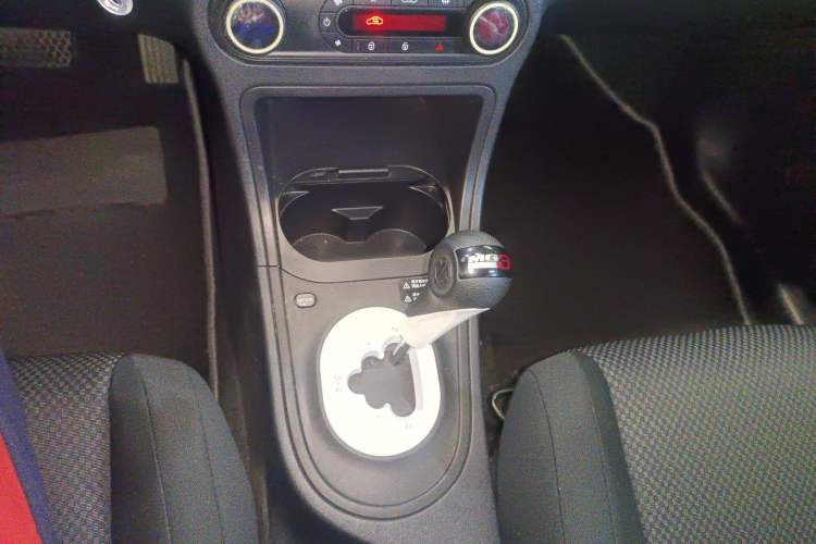 Used MG 3 2011 1.5L AMT Elite Edition Gear Lever