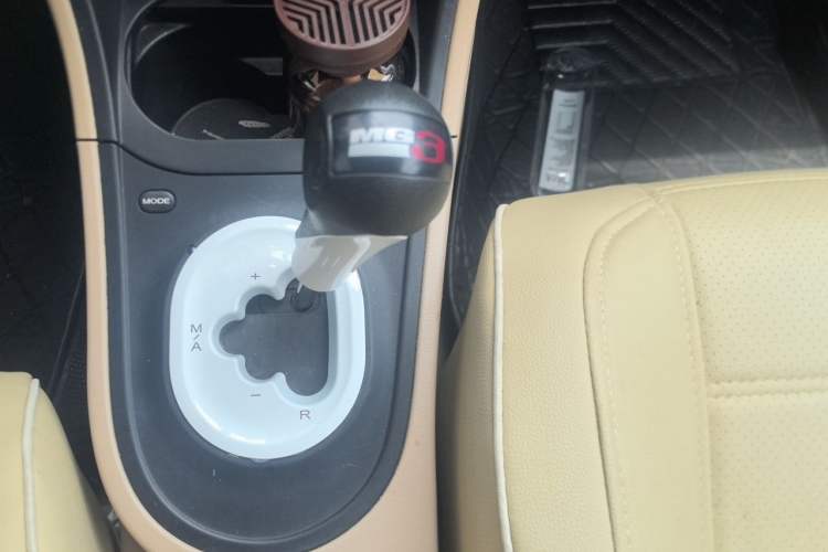 Used MG 3 2011 1.5L AMT Elite Edition Gear Lever