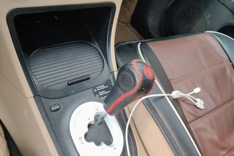 Used MG 3 2011 1.5L AMT Elite Edition Gear Lever