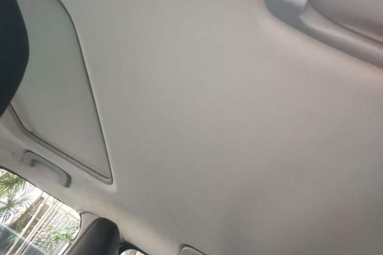 Used MG 3 2011 Xross 1.5L Luxury Edition Headliner