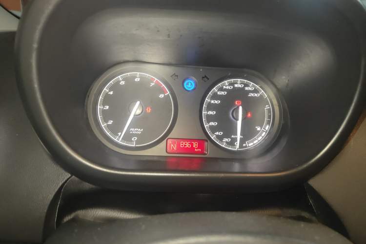 Used MG 3 2011 Xross 1.5L Luxury Edition Instrument Cluster