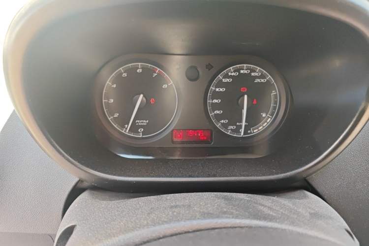 Used MG 3 2011 1.5L AMT Elite Edition Instrument Cluster