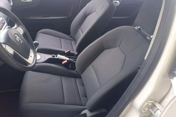 Used MG 3 2011 1.5L AMT Elite Edition Left Front Seat